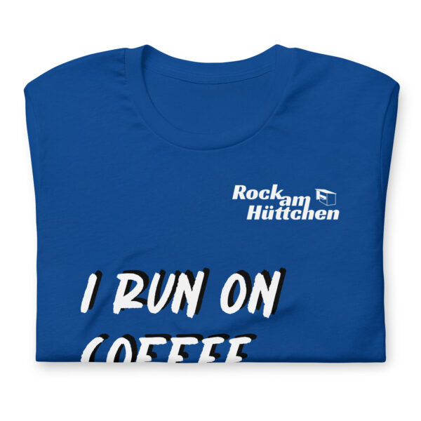 Unisex-T-Shirt Coffee and Chaos – Bild 12
